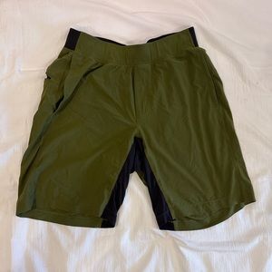 LULULEMON MENS 7in Linerless Short